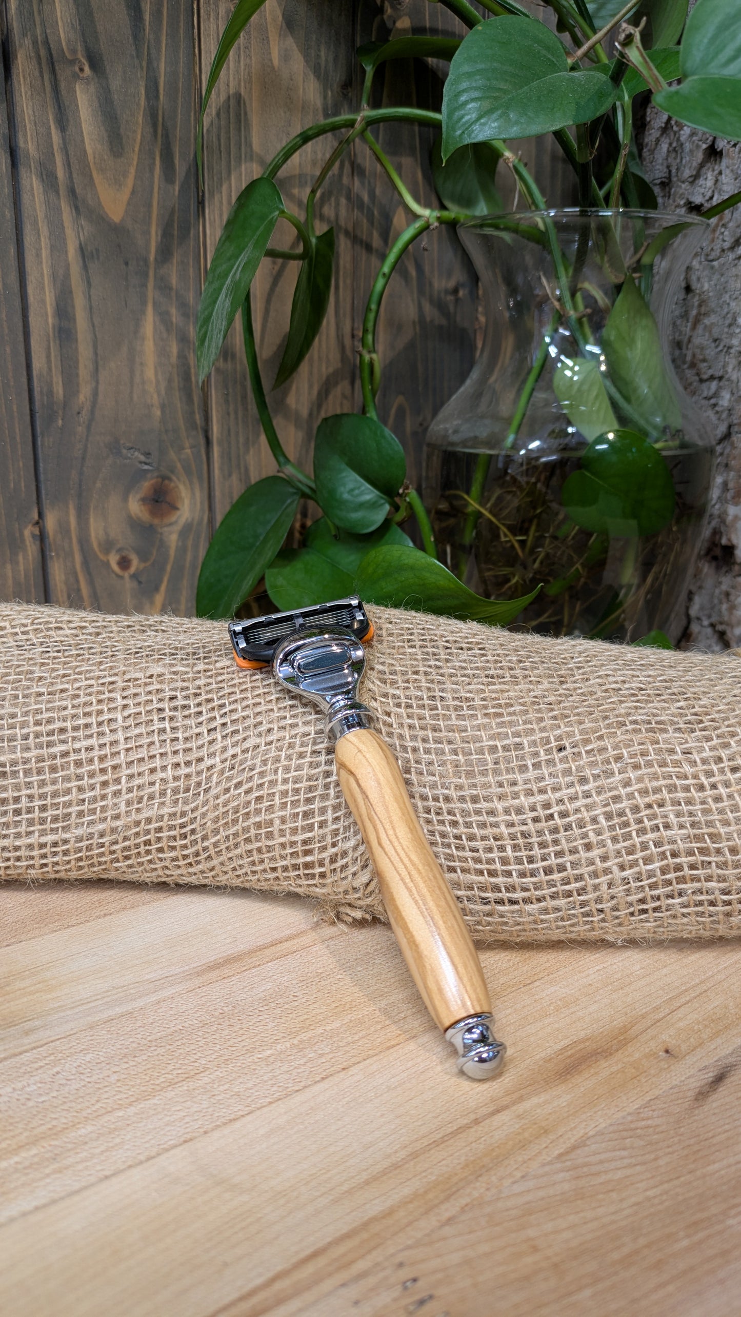 Rasoirs en bois tournés unique !